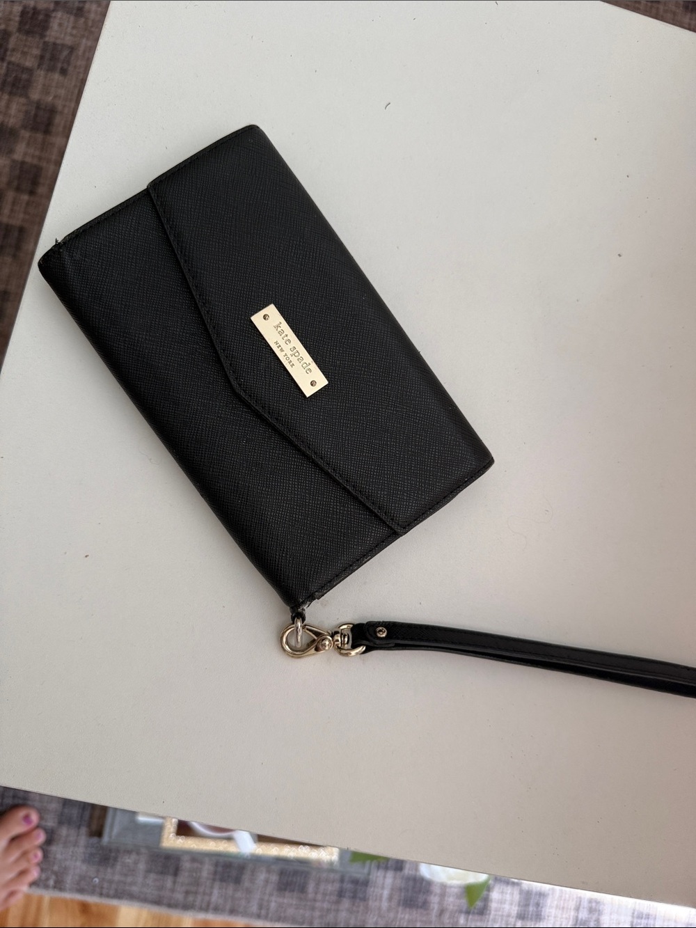 Hold for a trade kate spade Floral Graphic Wallet in Black and Pink
